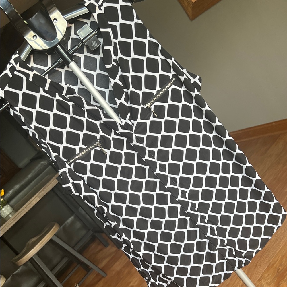 INC International Concepts Monochrome Diamond Pattern Top
